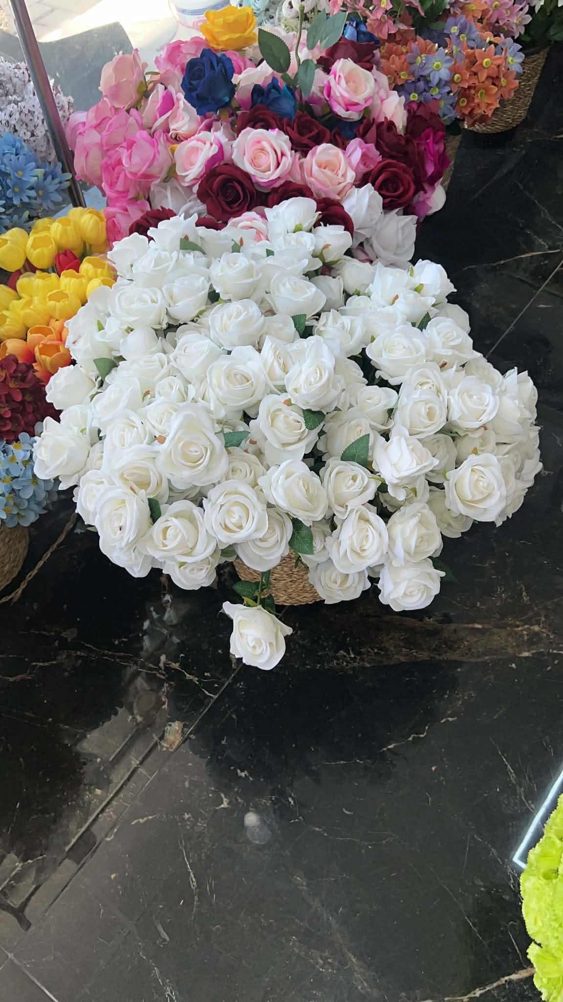Flowers/home decorations